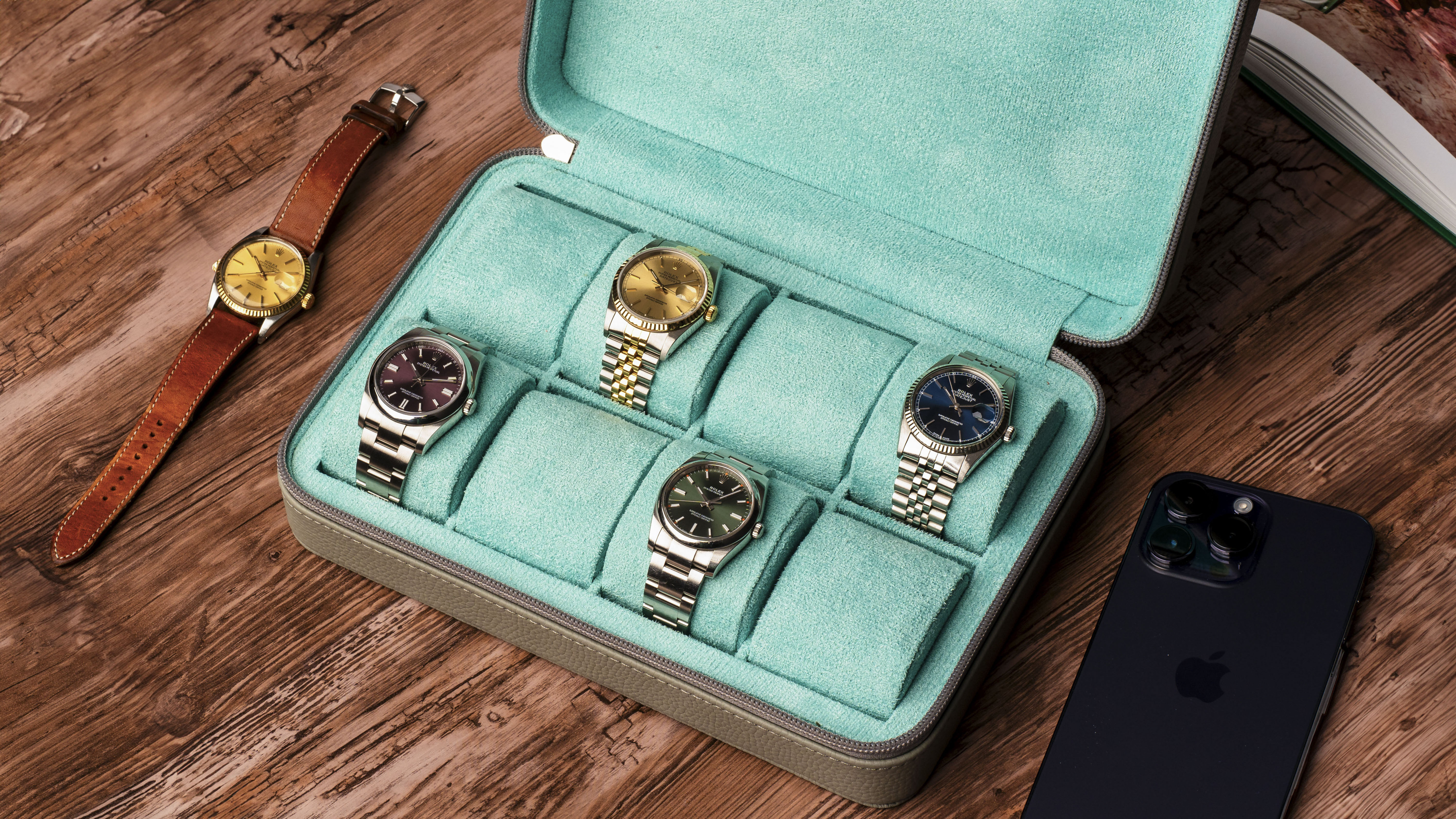 Coffret à montres gris cendré et Tiffany - 8 montres